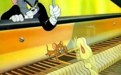 blague sur le piano Tom & Jerry